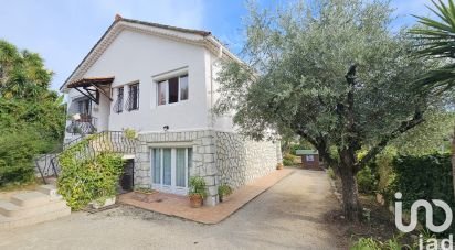 Maison traditionnelle 6 pièces de 140 m² à Vence (06140)