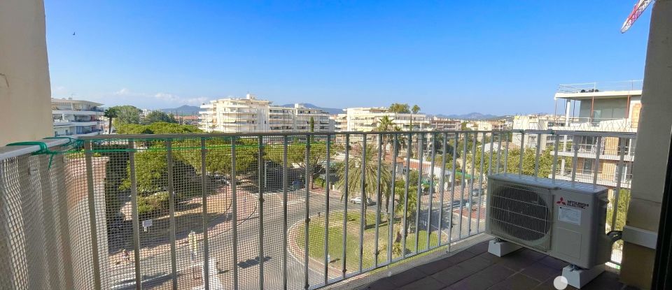 Apartment 3 rooms of 54 m² in Fréjus (83600)