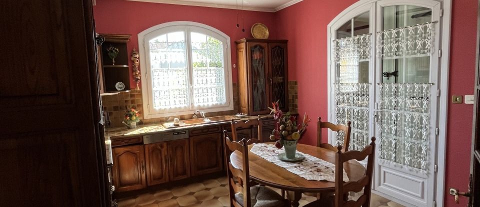 Traditional house 6 rooms of 175 m² in Agen (47000)