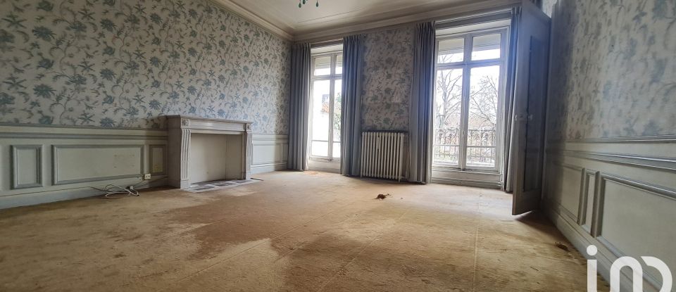 Demeure 10 pièces de 281 m² à Reims (51100)