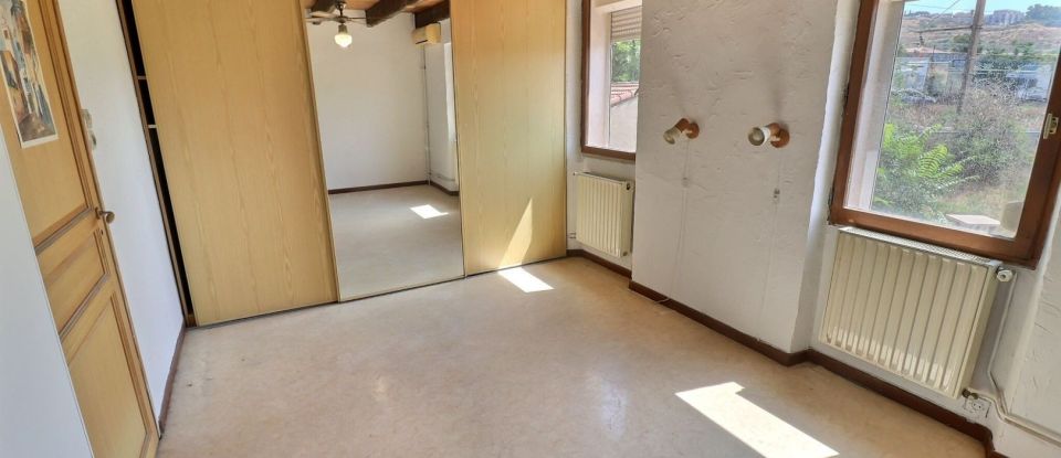 House 4 rooms of 82 m² in Marseille (13016)