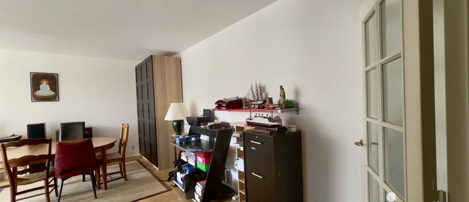 Appartement 3 pièces de 65 m² à Le Plessis-Robinson (92350)