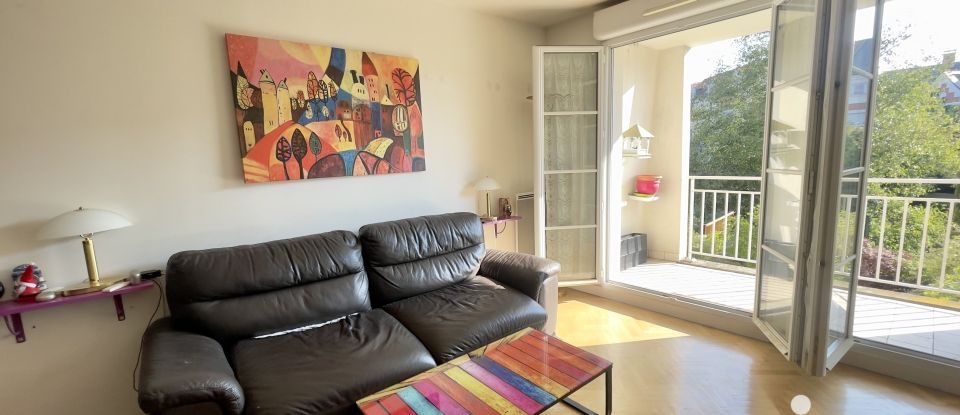 Appartement 3 pièces de 65 m² à Le Plessis-Robinson (92350)