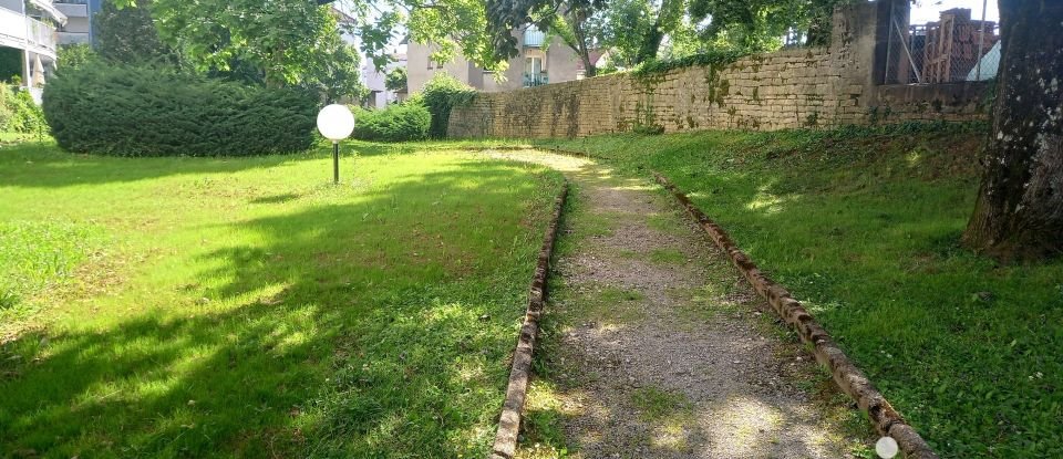 Apartment 3 rooms of 77 m² in Besançon (25000)