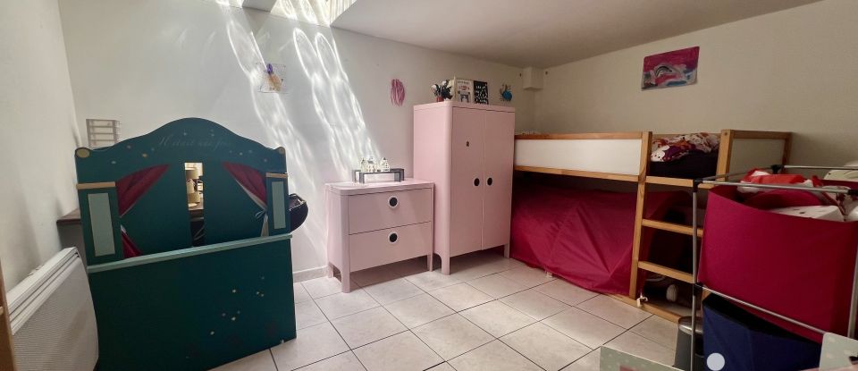 Maison 4 pièces de 89 m² à Avignon (84000)