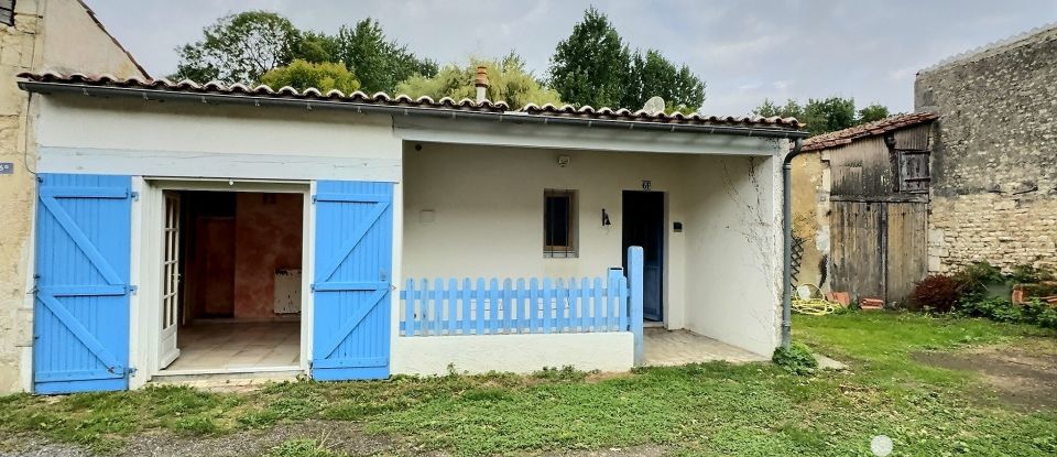 Immeuble de 210 m² à Saint-Jean-d'Angély (17400)