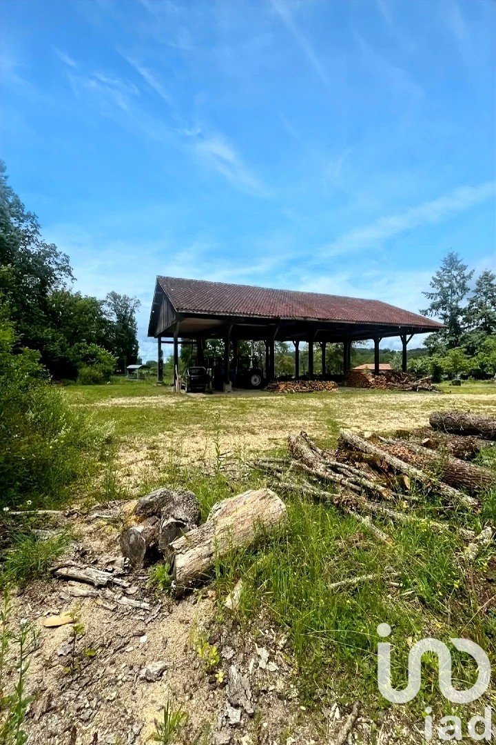 Grange 1 pièce de 552 m² à Cénac-et-Saint-Julien (24250)