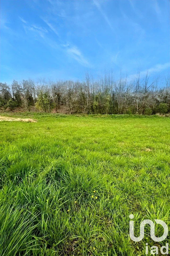 Terrain de 1 121 m² à Proissans (24200)