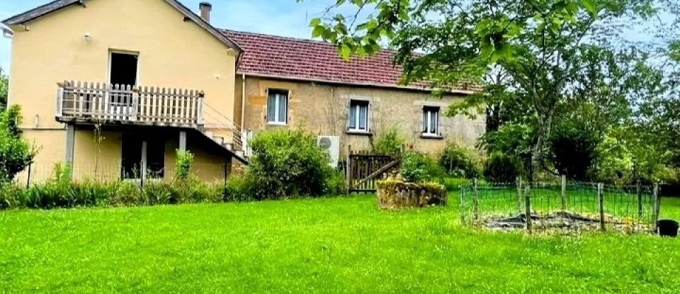 Traditional house 10 rooms of 141 m² in Sarlat-la-Canéda (24200)