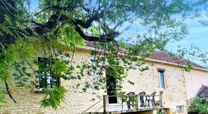 Traditional house 10 rooms of 141 m² in Sarlat-la-Canéda (24200)