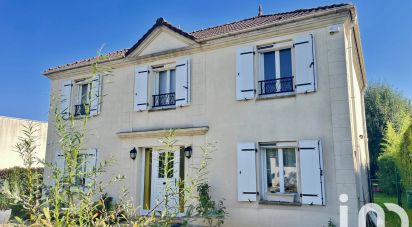 Maison 6 pièces de 144 m² à Andeville (60570)