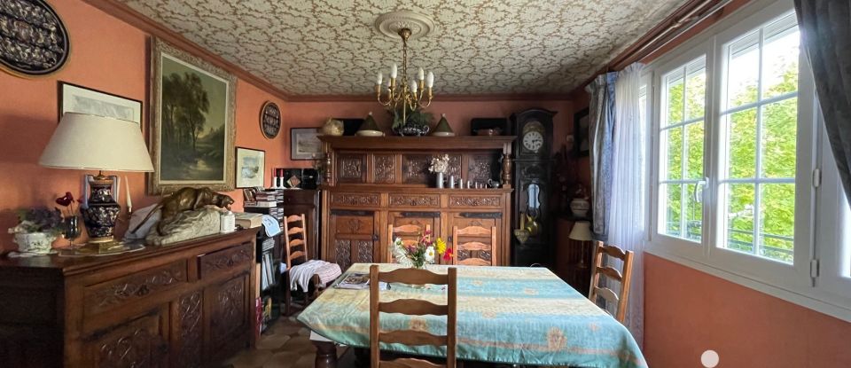 Traditional house 5 rooms of 121 m² in Les Andelys (27700)