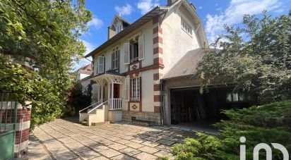 Mansion 10 rooms of 230 m² in Vernouillet (78540)