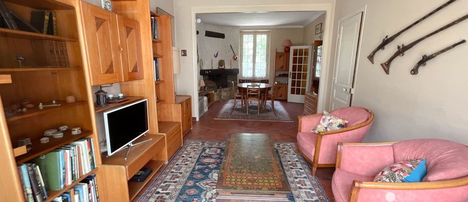 Mansion 10 rooms of 230 m² in Vernouillet (78540)