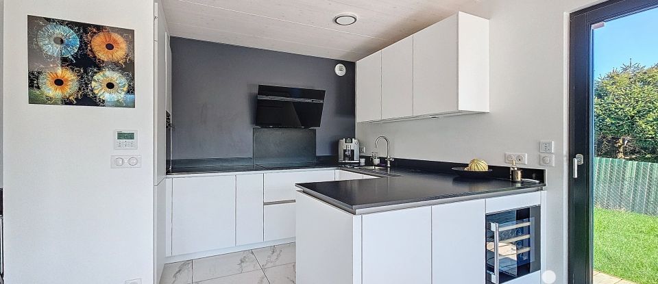 Maison 4 pièces de 105 m² à Etaux (74800)