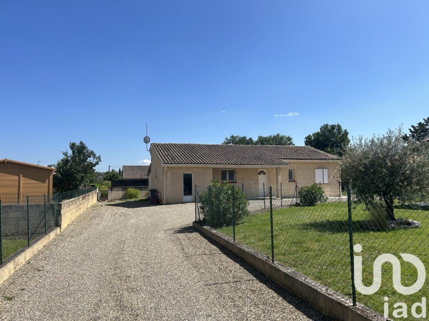 Maison traditionnelle 4 pièces de 120 m² à Saint-Étienne-de-Tulmont (82410)