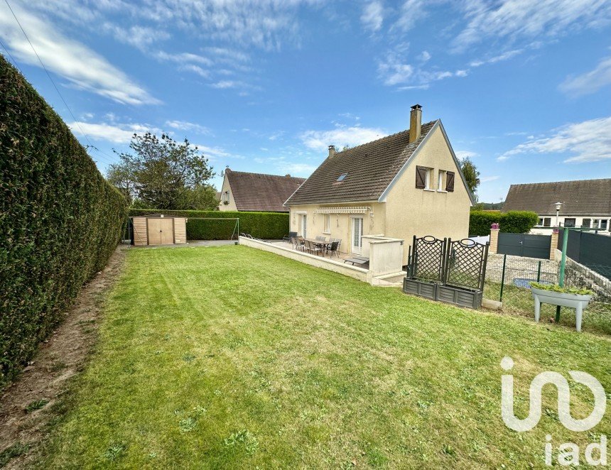 House 5 rooms of 106 m² in Oulchy-le-Château (02210)