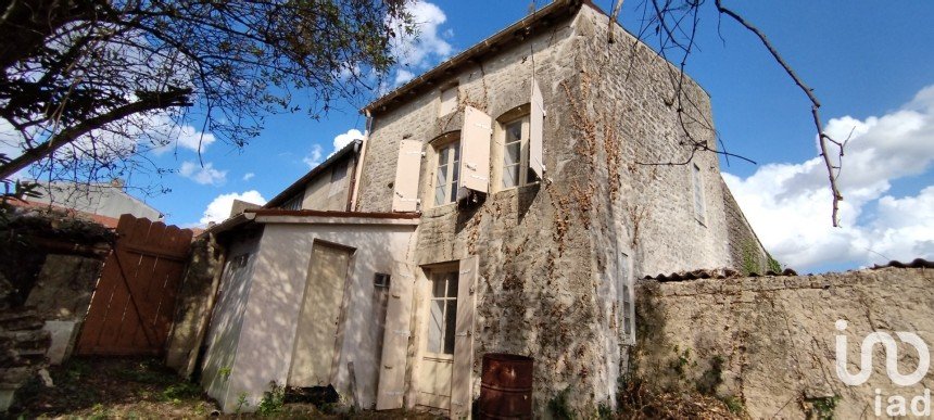 Maison de ville 2 pièces de 40 m² à Aulnay (17470)