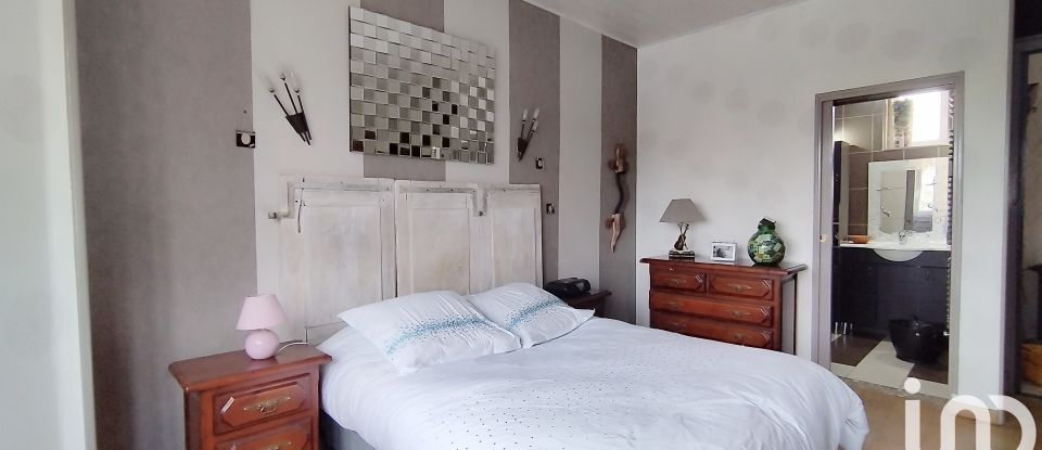 Appartement 5 pièces de 100 m² à Saint-Étienne (42000)