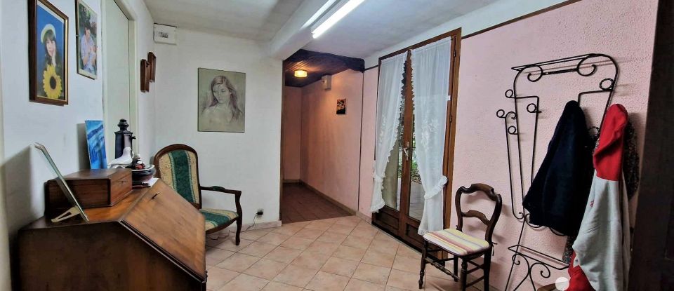 Maison 8 pièces de 160 m² à Castelsarrasin (82100)