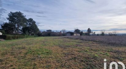 Land of 984 m² in Castelsarrasin (82100)