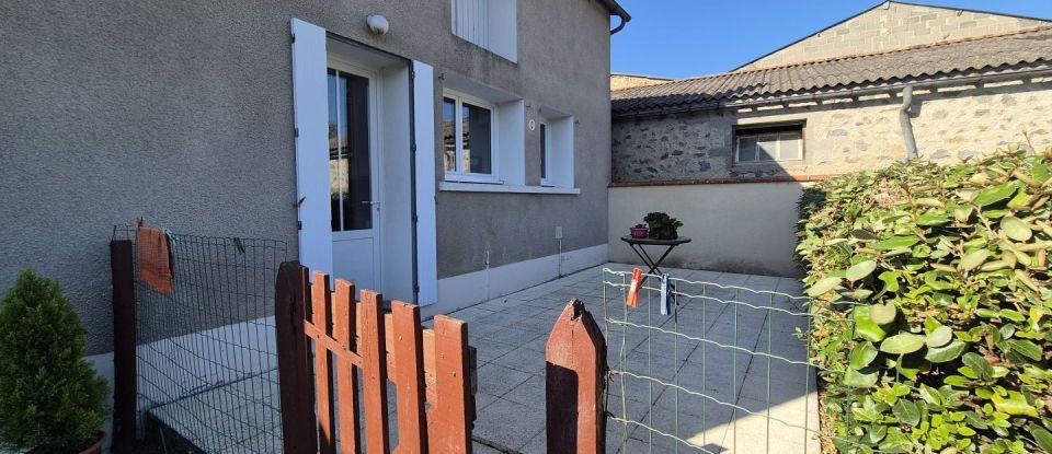 Maison 6 pièces de 108 m² à Faye-l'Abbesse (79350)