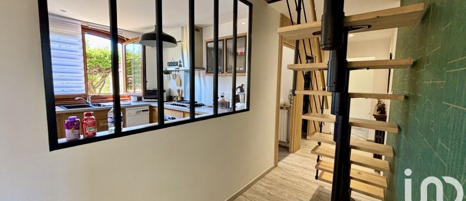 Maison 6 pièces de 168 m² à Vogüé (07200)