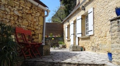 Country house 5 rooms of 120 m² in Saint-Cyprien (24220)