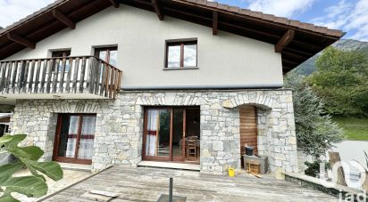 Traditional house 6 rooms of 191 m² in Thyez (74300)