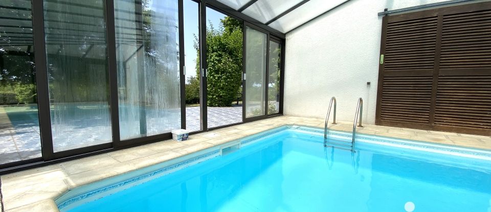 Architect house 6 rooms of 164 m² in Loches (37600)