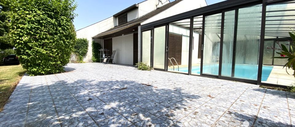 Architect house 6 rooms of 164 m² in Loches (37600)