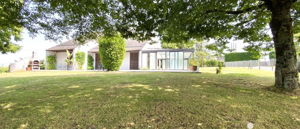 Maison d’architecte 6 pièces de 164 m² à Loches (37600)