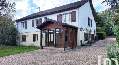 Maison traditionnelle 6 pièces de 174 m² à Troyes (10000)