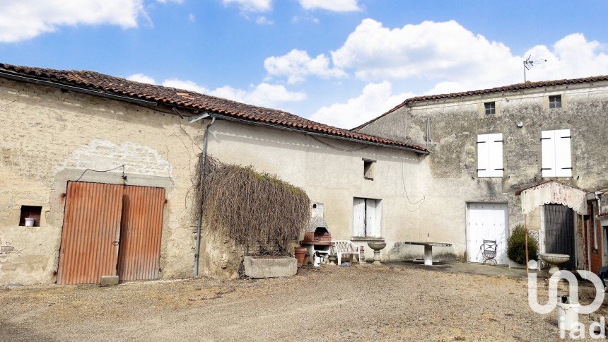 Maison 5 pièces de 122 m² à Beauvais-sur-Matha (17490)