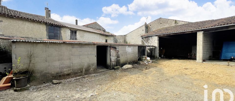 Maison 5 pièces de 122 m² à Beauvais-sur-Matha (17490)