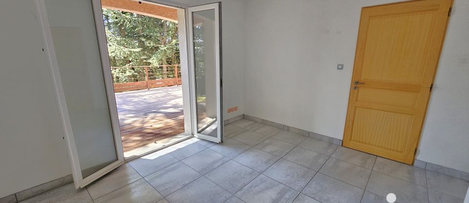 Maison 7 pièces de 160 m² à Annonay (07100)