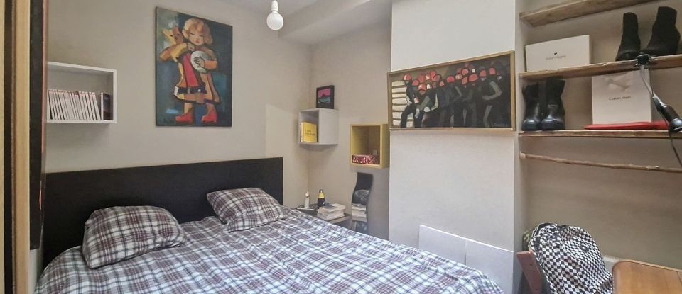 Appartement 3 pièces de 65 m² à Paris (75010)