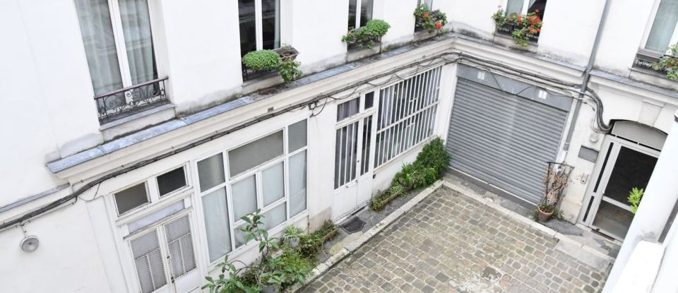 Appartement 3 pièces de 65 m² à Paris (75010)