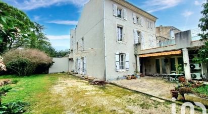 Mansion 8 rooms of 290 m² in Bollène (84500)