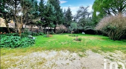 Demeure 8 pièces de 290 m² à Bollène (84500)