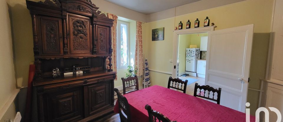 Town house 4 rooms of 121 m² in Chénérailles (23130)