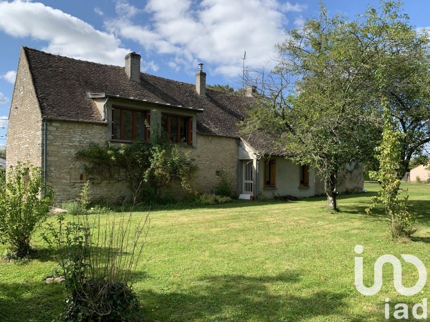 Longère 5 pièces de 143 m² à Saint-Loup-Géanges (71350)