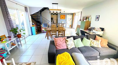 House 6 rooms of 100 m² in Montélimar (26200)