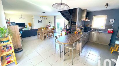 House 6 rooms of 100 m² in Montélimar (26200)