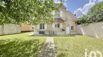 Maison 6 pièces de 119 m² à Pontault-Combault (77340)