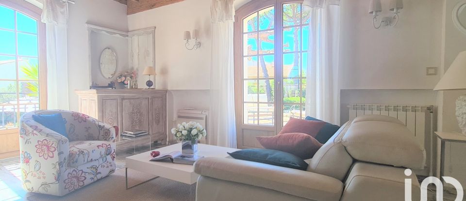 Mansion 8 rooms of 200 m² in Pézenas (34120)