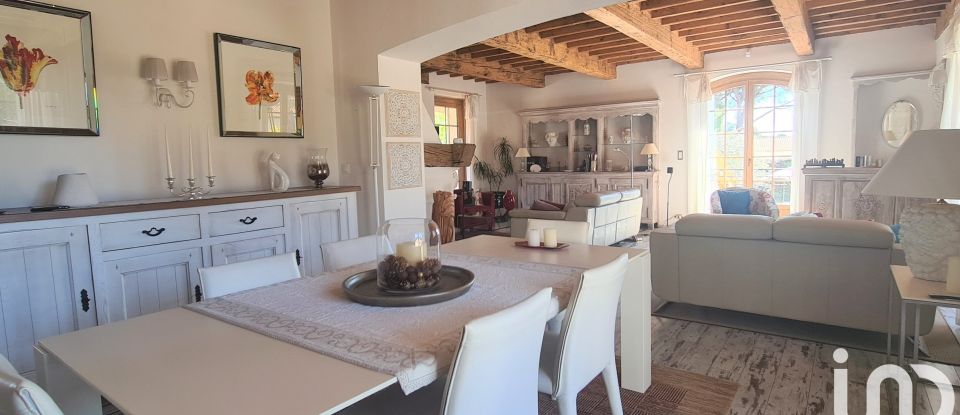 Mansion 8 rooms of 200 m² in Pézenas (34120)