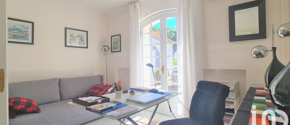 Mansion 8 rooms of 200 m² in Pézenas (34120)