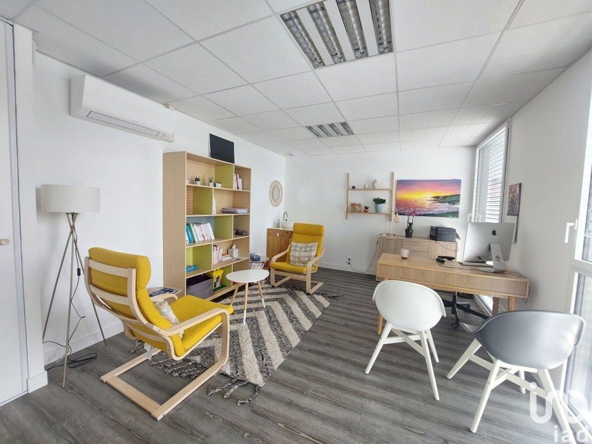 Local d'activités de 27 m² à Carquefou (44470)