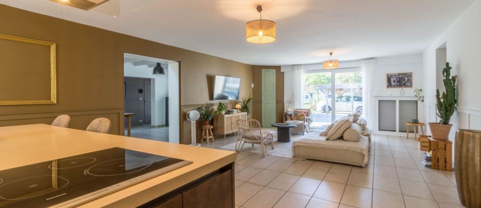 Maison 7 pièces de 192 m² à Loury (45470)